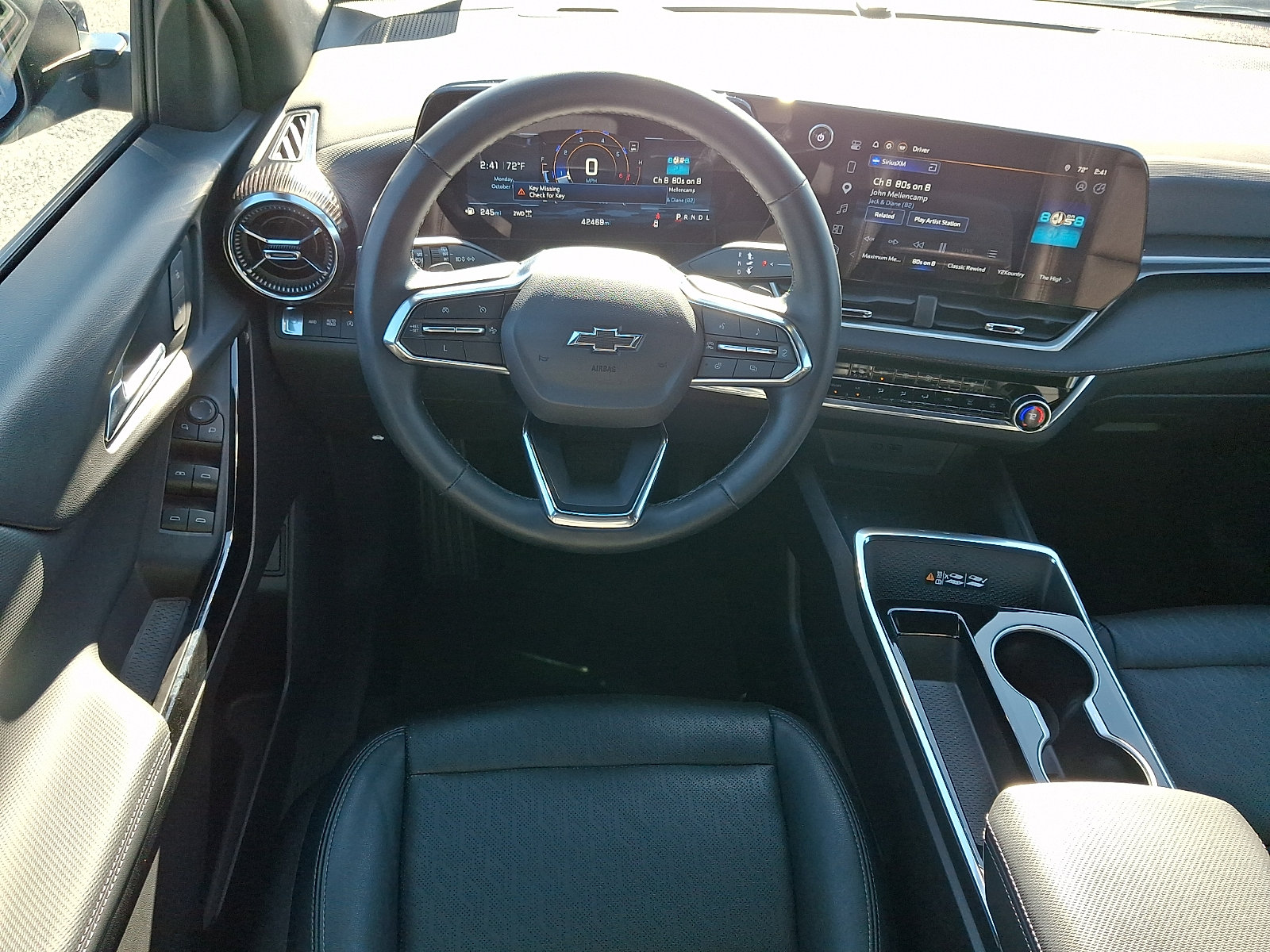 2025 Chevrolet Equinox LT - Photo 11