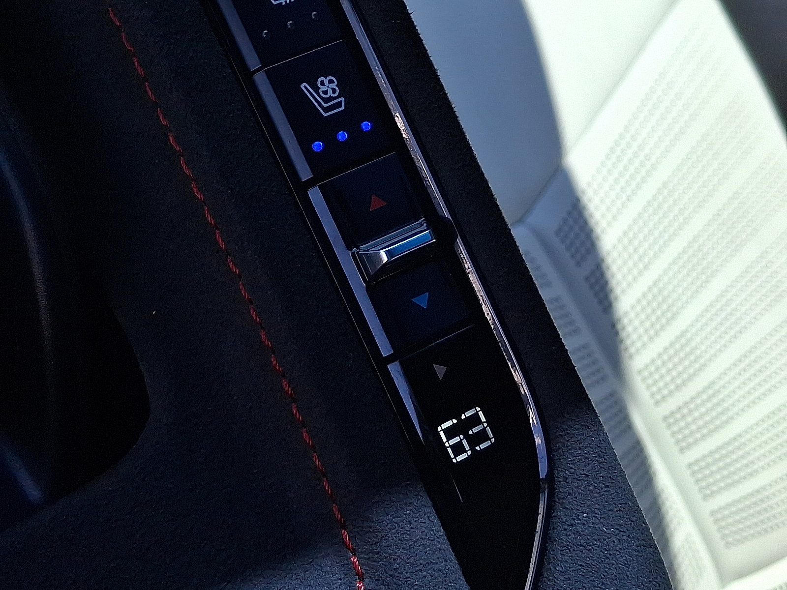 2023 Chevrolet Corvette 3LT - Photo 23