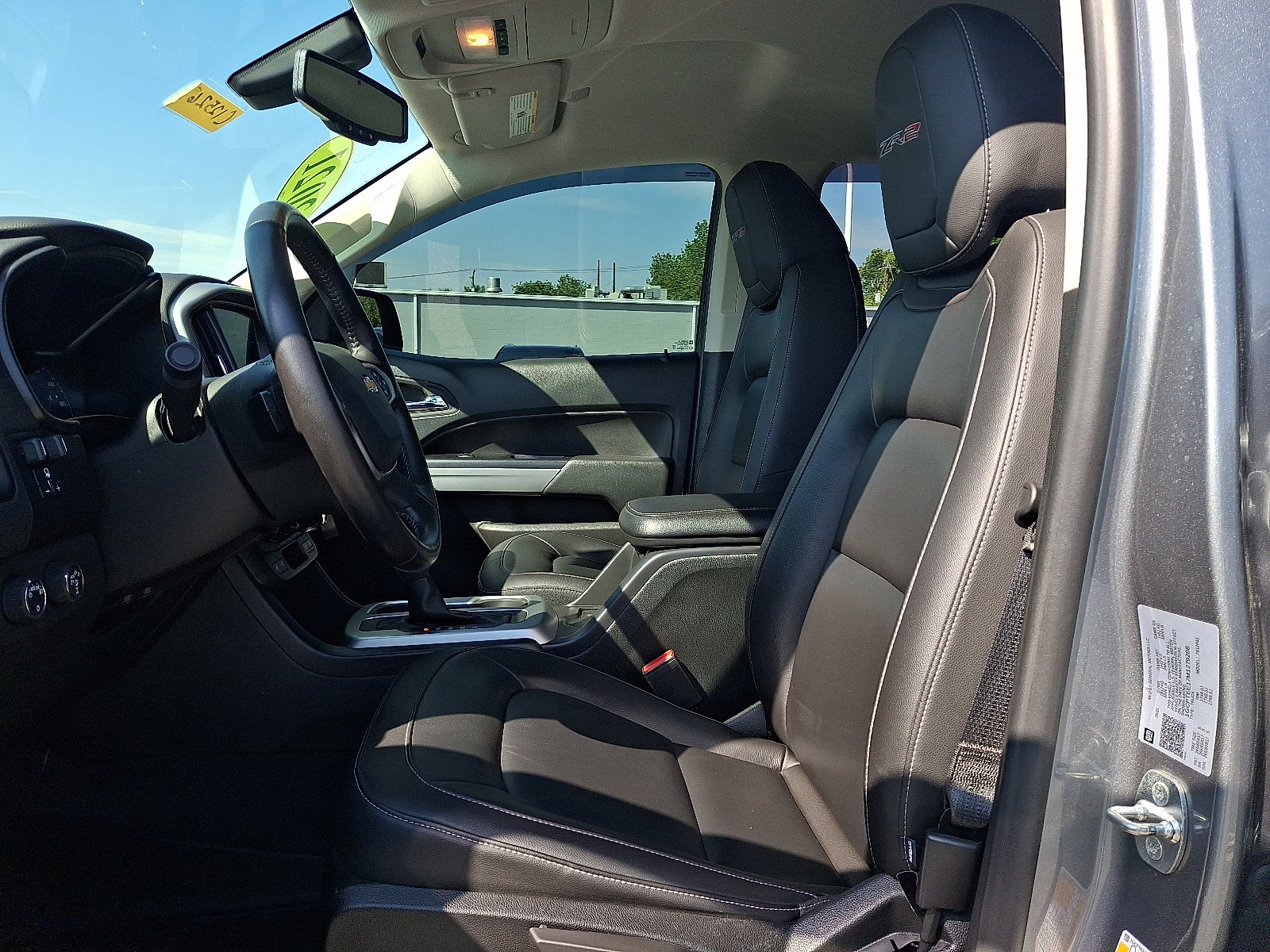 2021 Chevrolet Colorado ZR2 - Photo 15