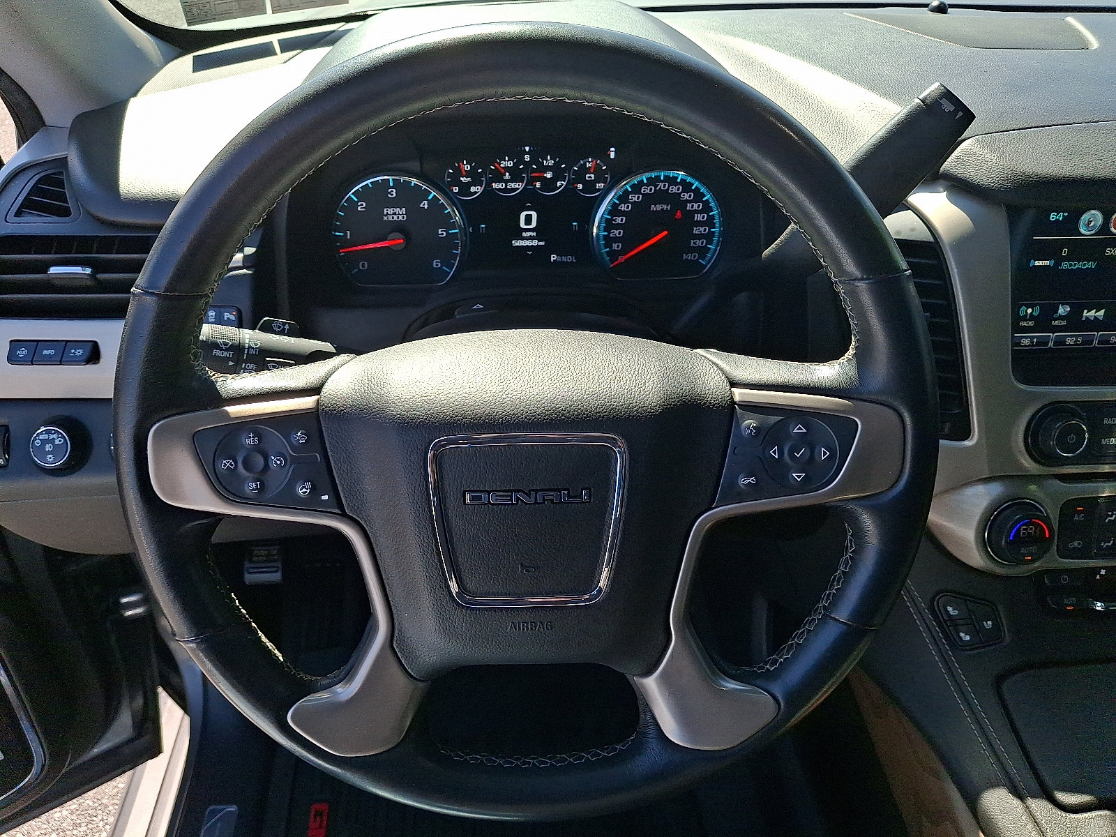 2020 GMC Yukon Denali - Photo 15