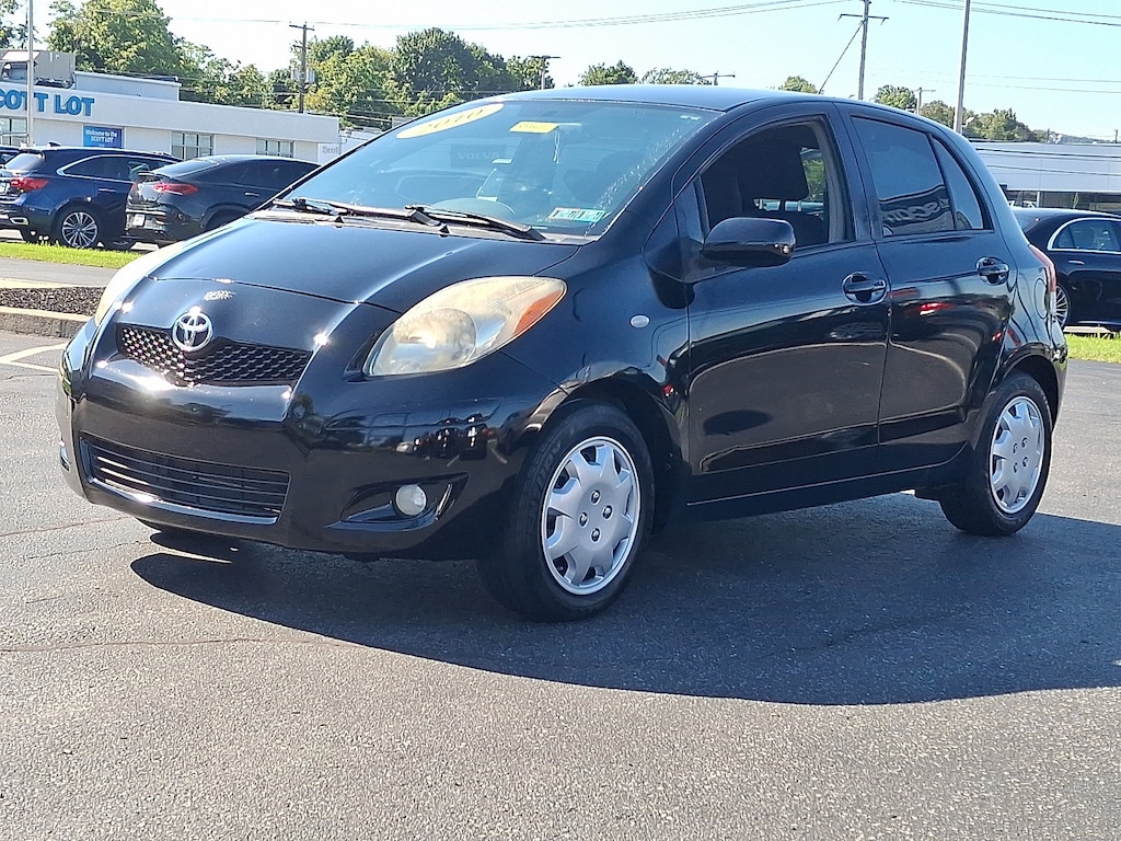 Used 2010 Toyota Yaris Base Hatchback
