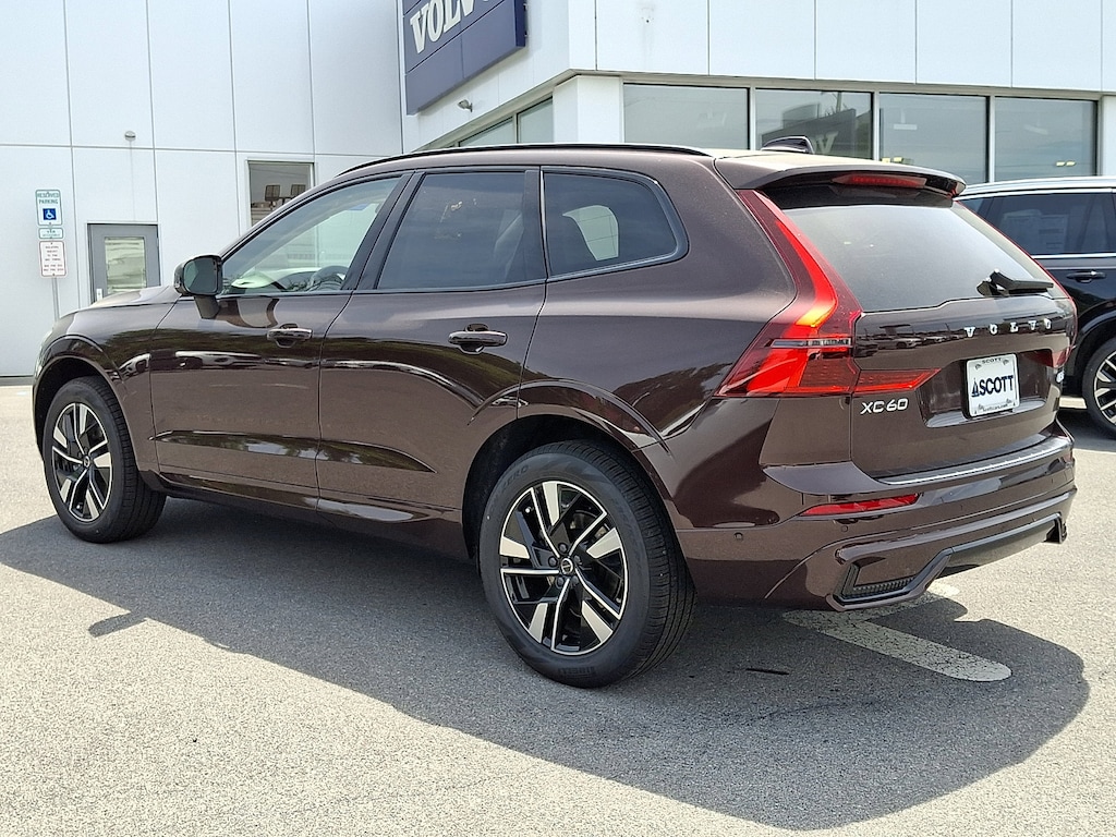 New 2026 Volvo XC60 B5 Plus SUV