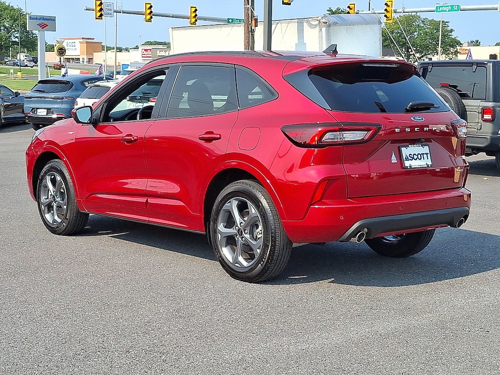 Used 2024 Ford Escape ST-Line Select SUV