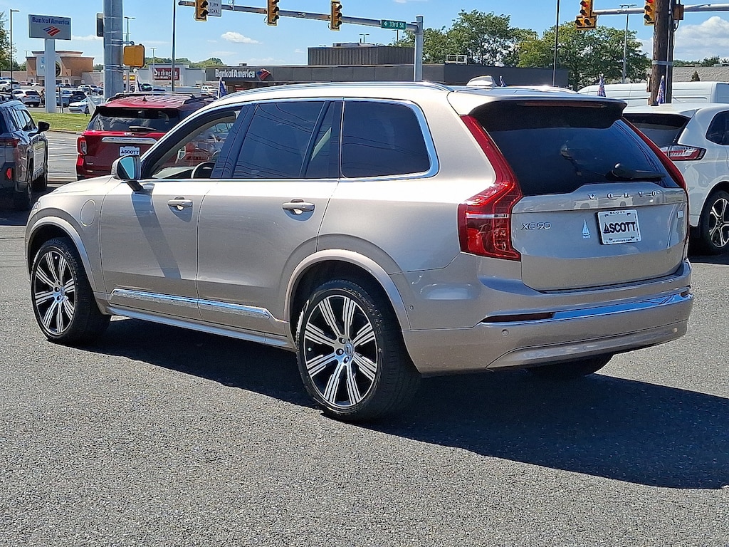 Certified 2024 Volvo XC90 plug-in hybrid T8 Ultimate Bright 7-Seater SUV