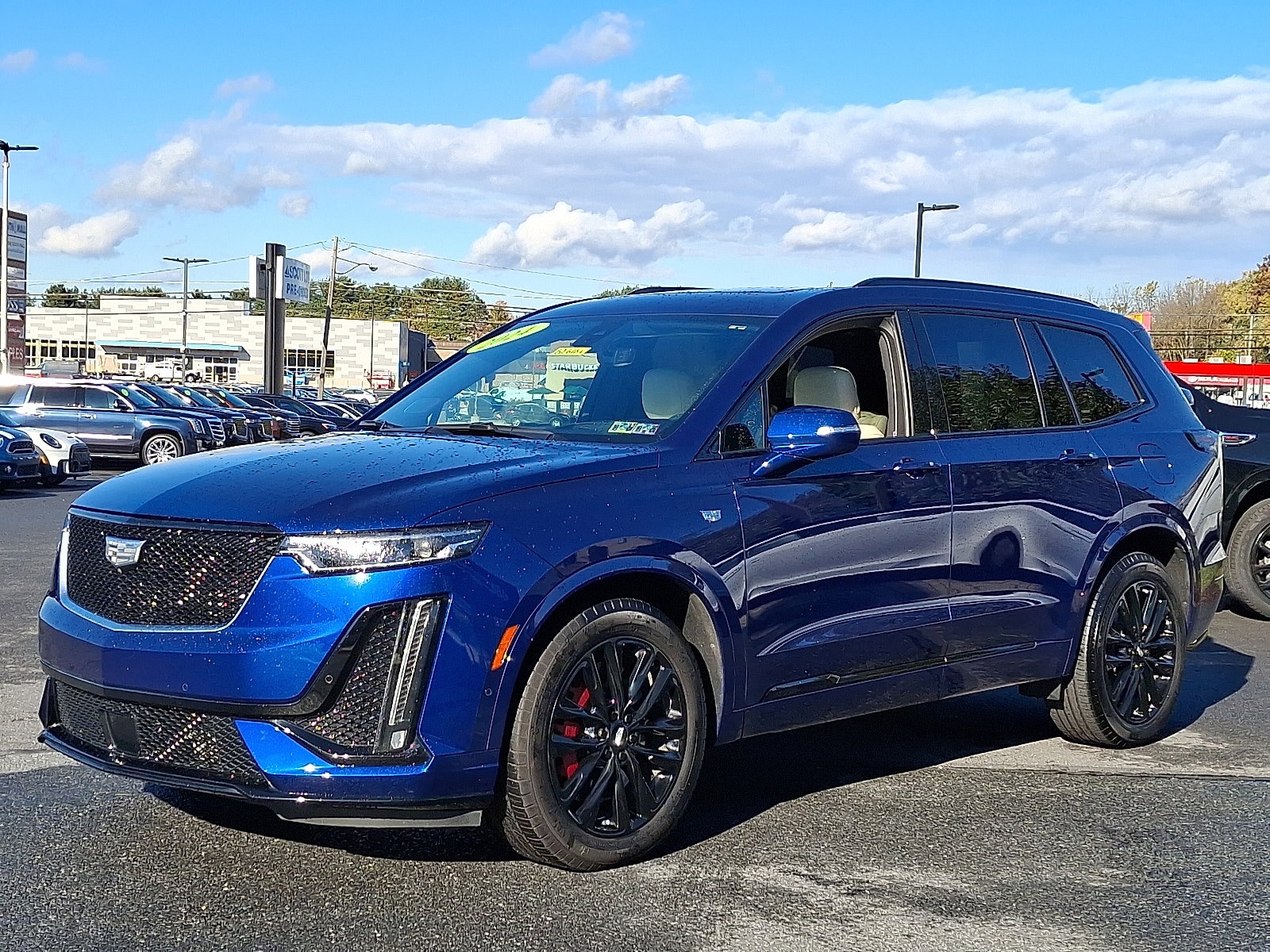 2024 Cadillac XT6 Sport's photo