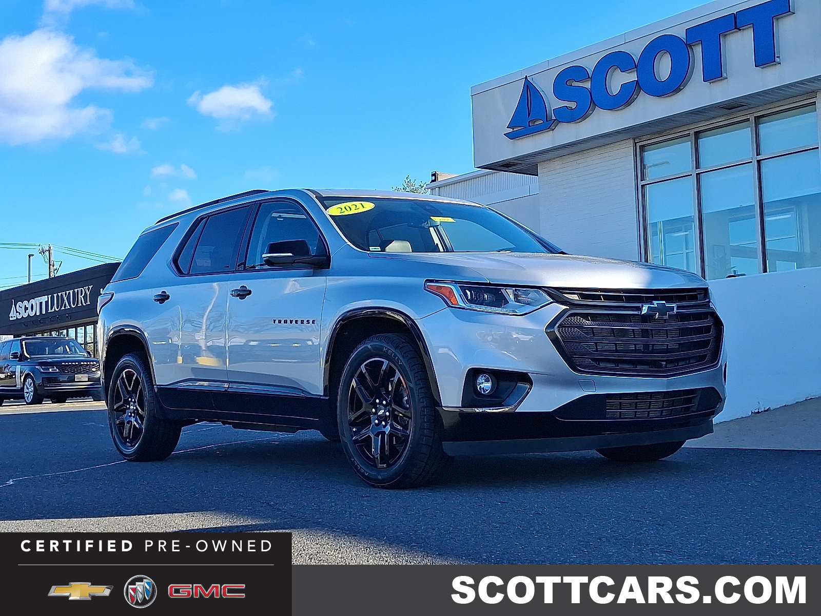 2021 Chevrolet Traverse Premier's photo