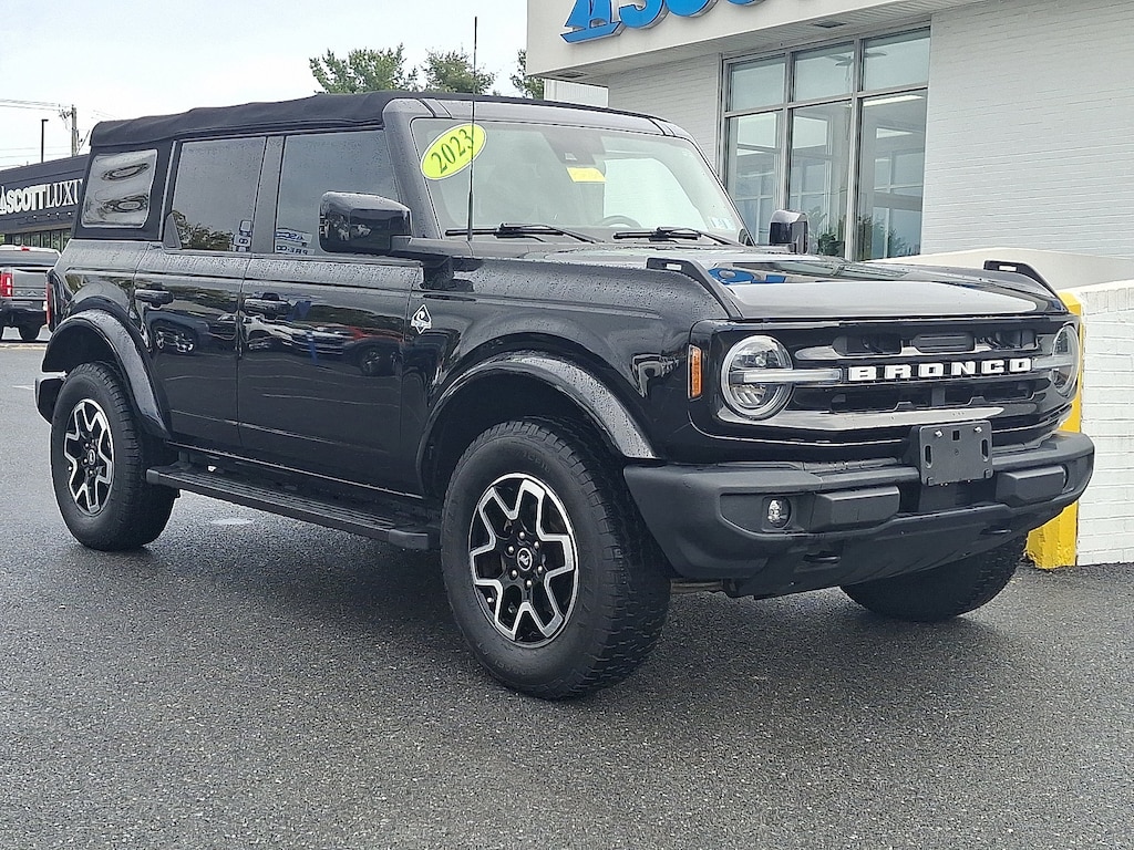 Used 2023 Ford Bronco SUV