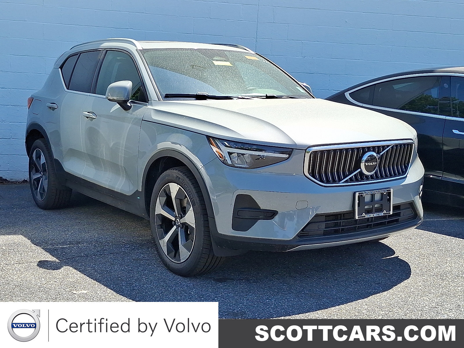 2024 Volvo XC40 B5 Core Bright AWD's photo