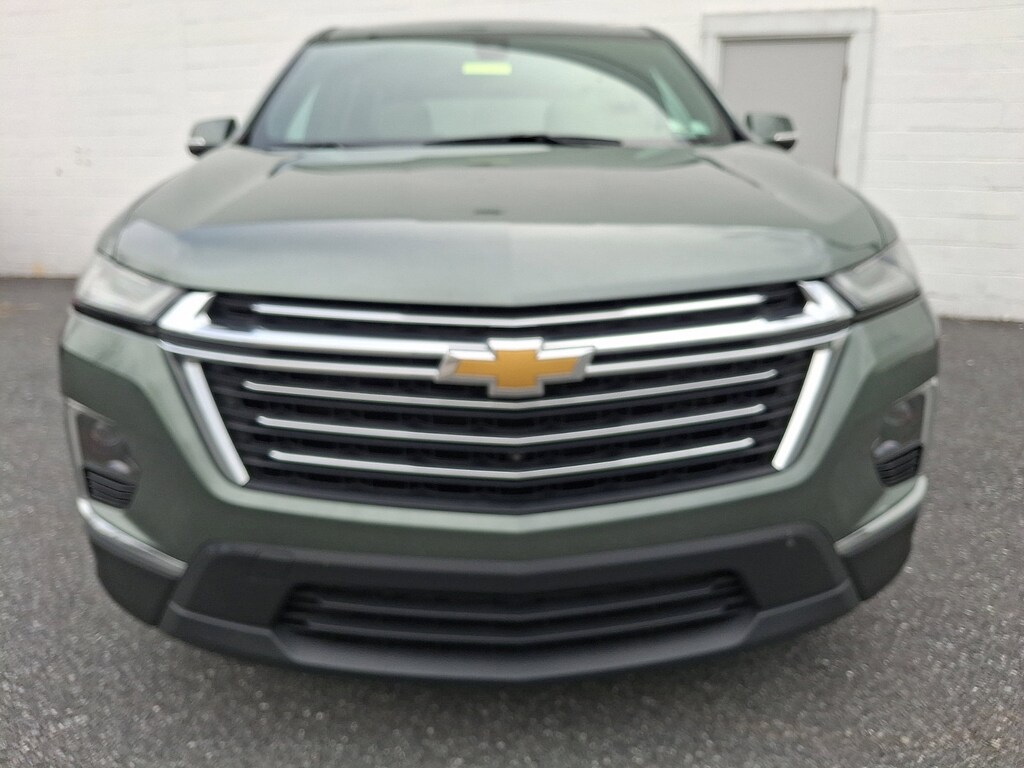 Used 2023 Chevrolet Traverse LT Leather SUV