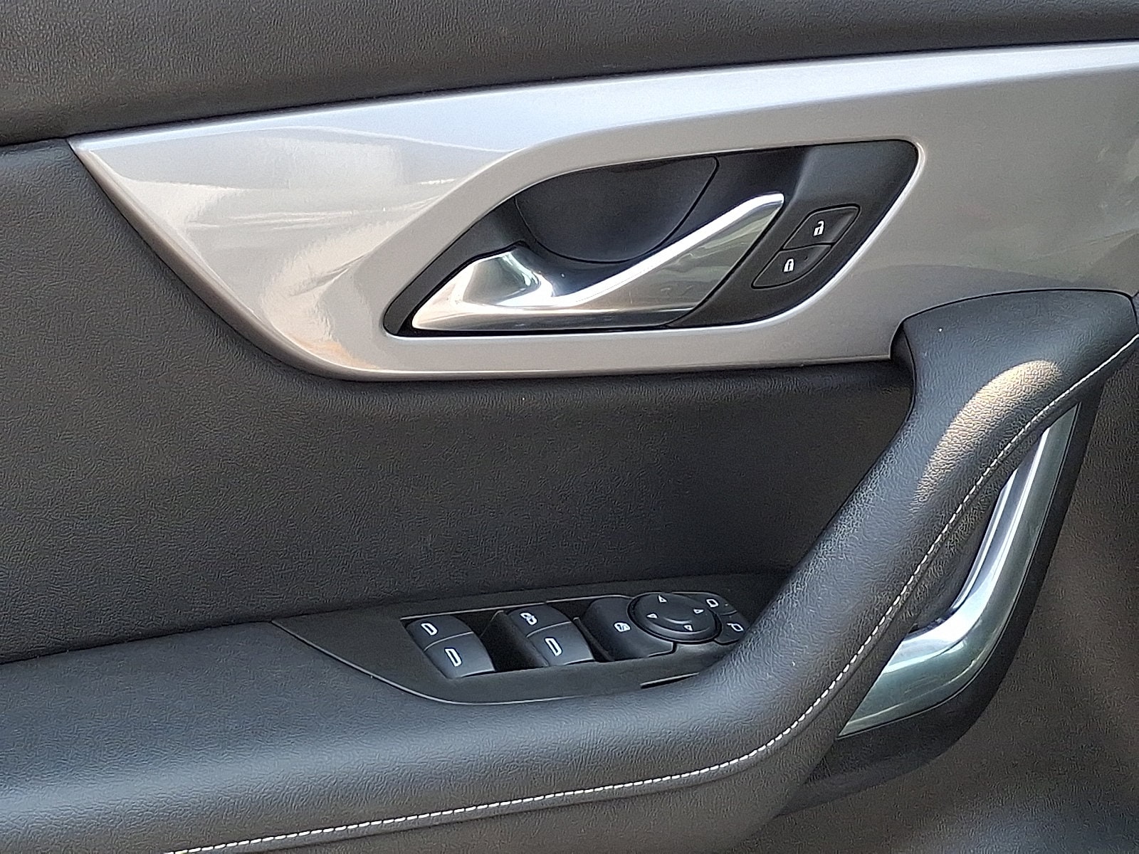 2023 Chevrolet Blazer 2LT - Photo 13