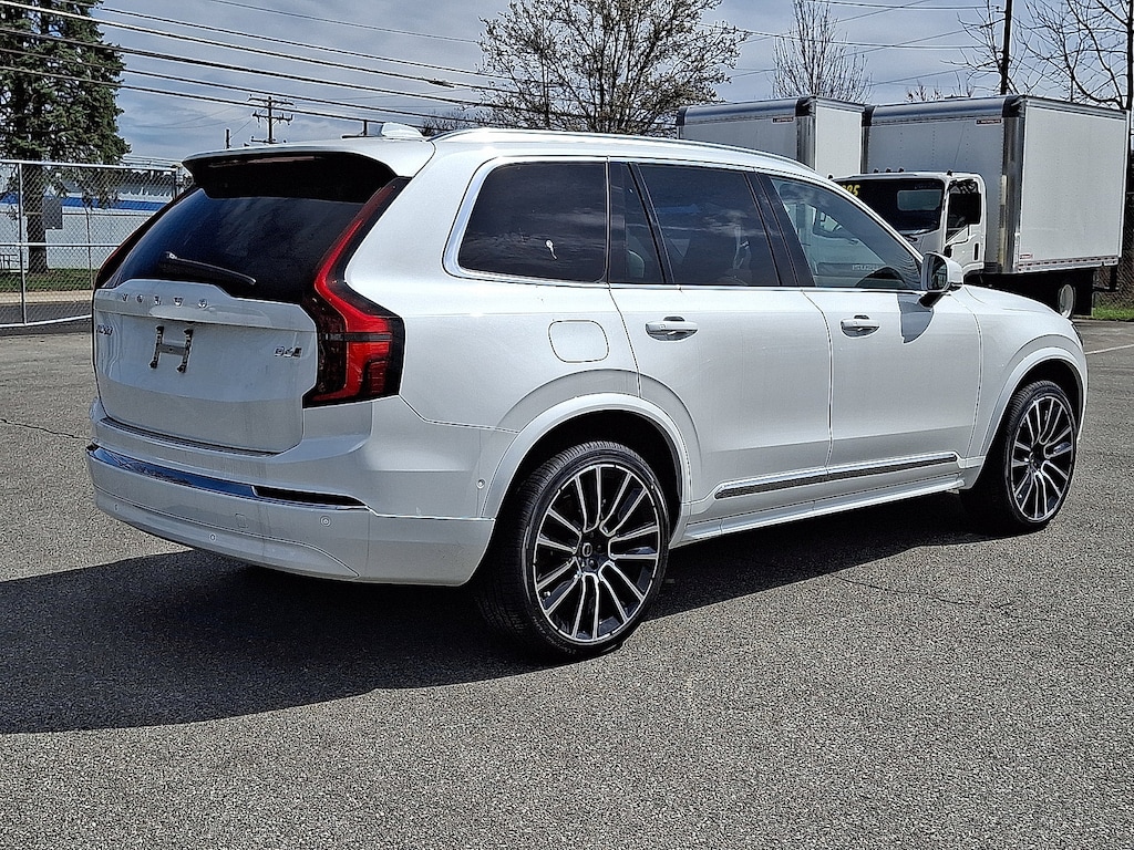 New 2026 Volvo XC90 B6 Plus 7-Seater SUV