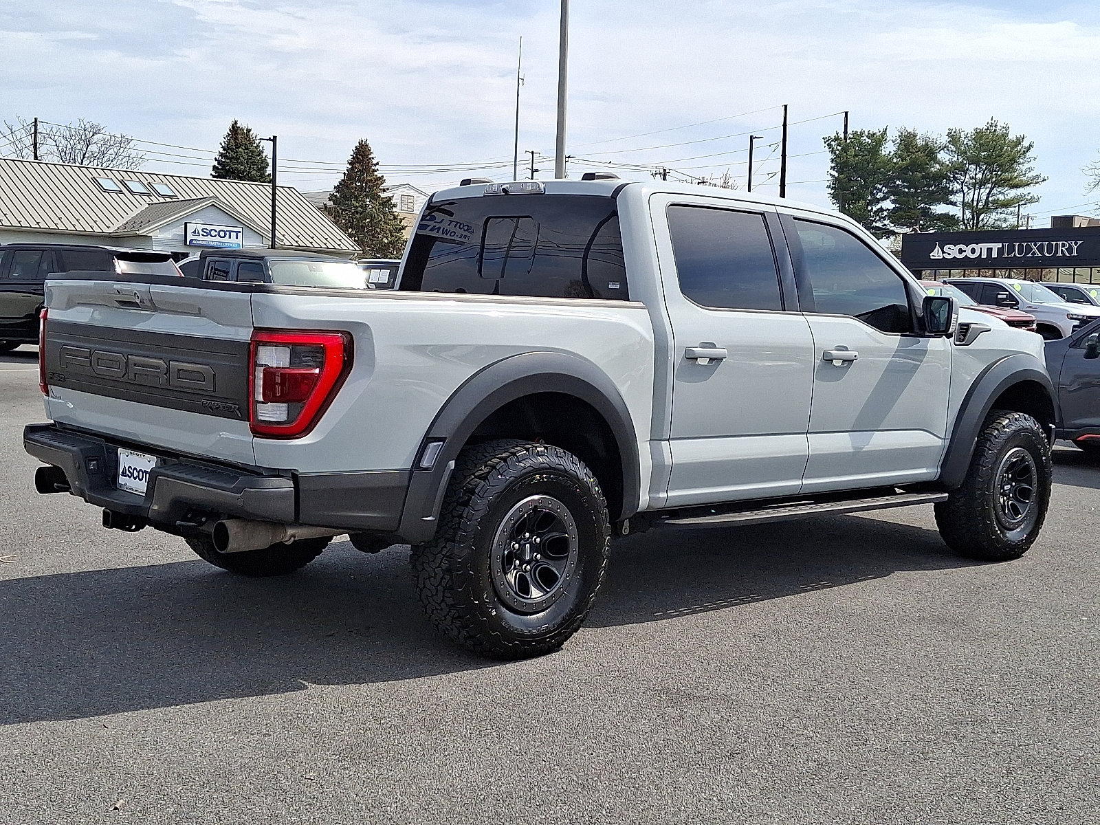 2023 Ford F-150 Raptor - Photo 6