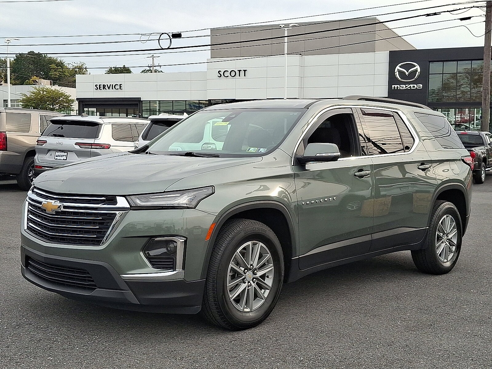 2023 Chevrolet Traverse Cloth 1LT photo 3