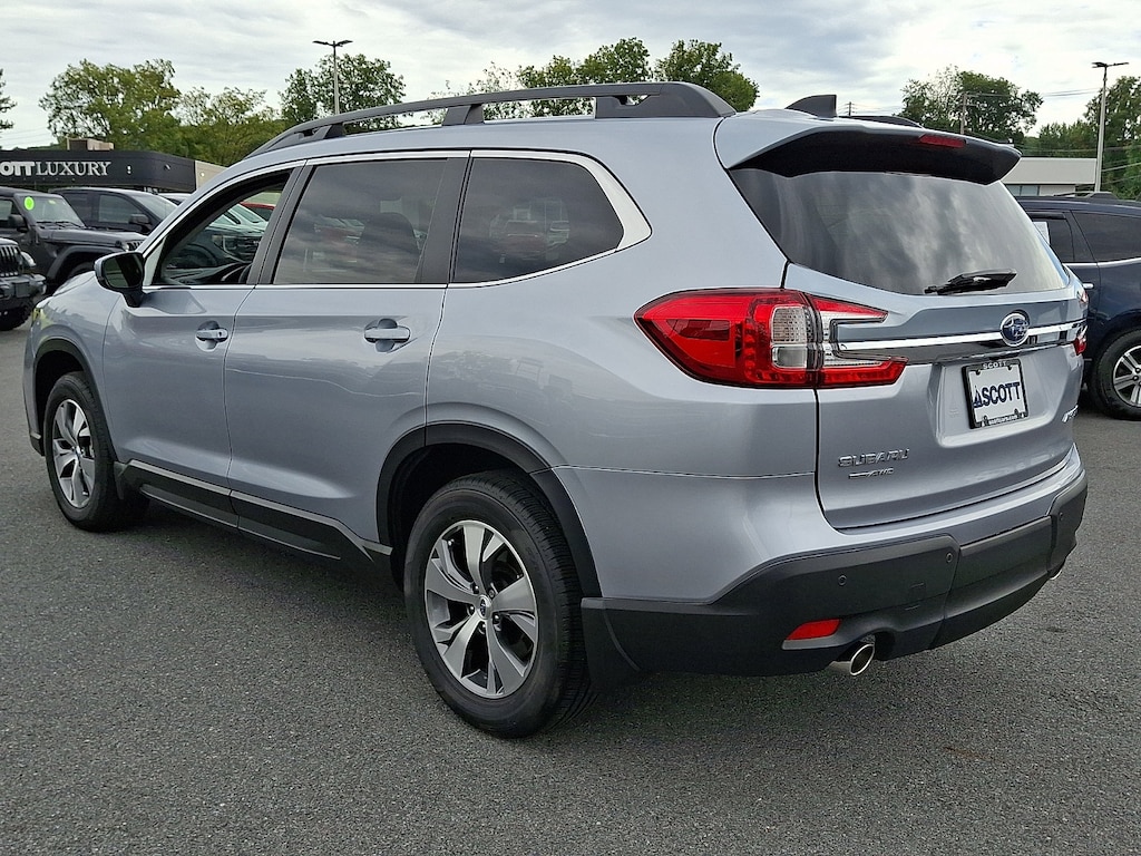 Used 2025 Subaru Ascent Premium 7-Passenger SUV