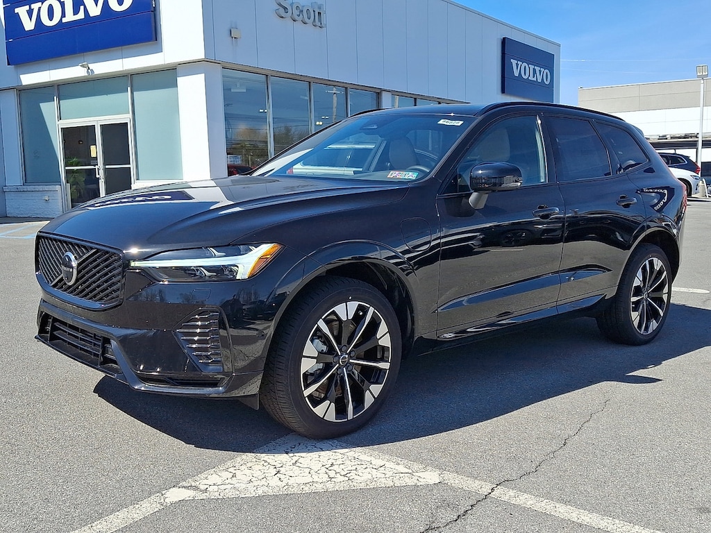 New 2026 Volvo XC60 plug-in hybrid T8 Plus SUV