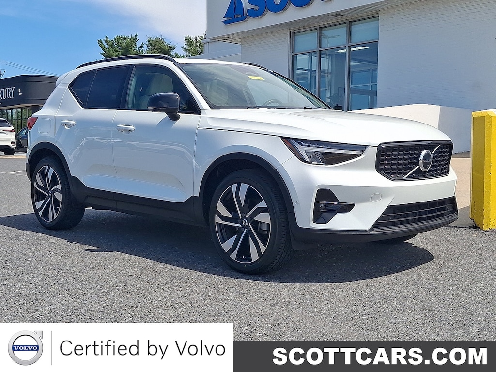 Certified 2023 Volvo XC40 B5 AWD Plus Dark SUV