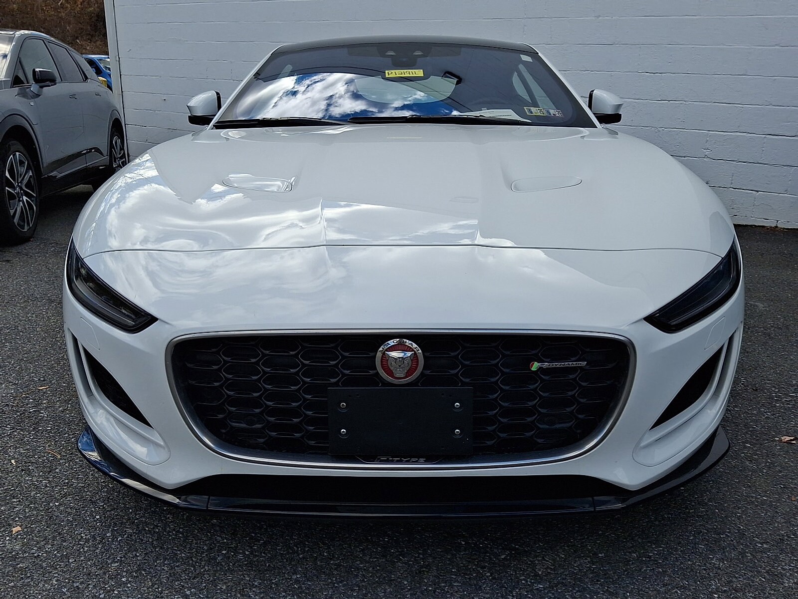 2021 Jaguar F-TYPE R-Dynamic photo 2