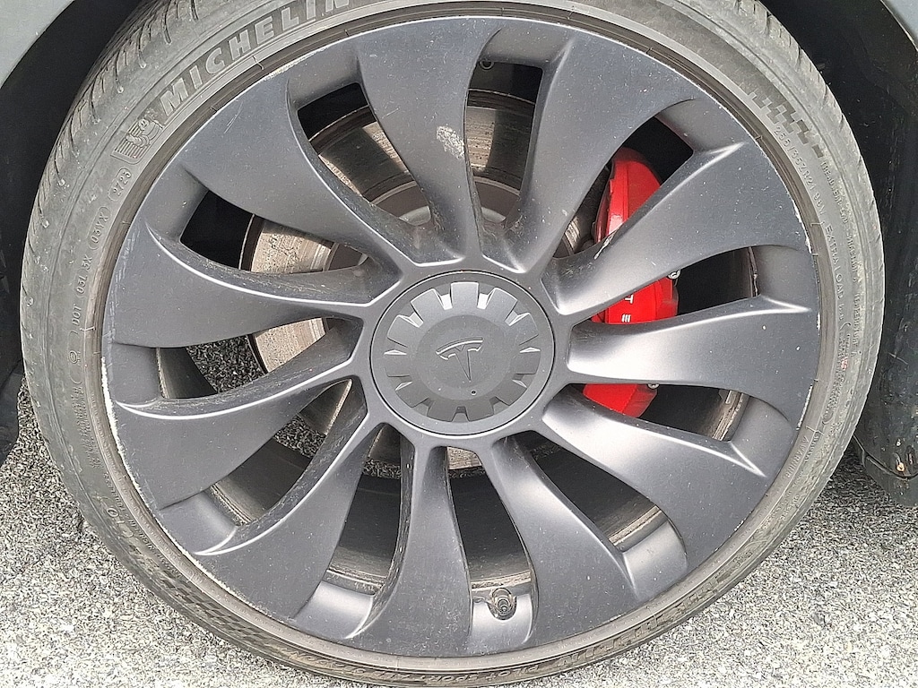Used 2024 Tesla Model Y Performance SUV