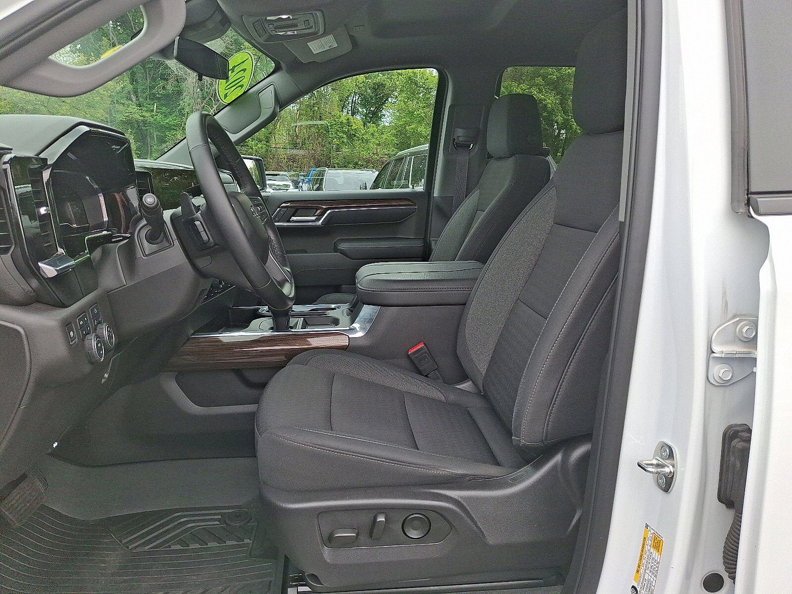 2024 Chevrolet Silverado 1500 LT Trail Boss - Photo 13