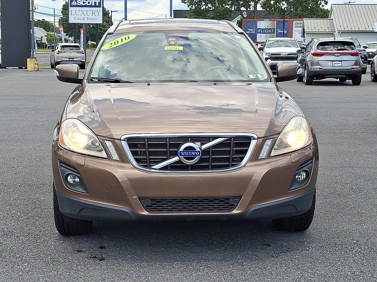 Used 2010 Volvo XC60 T6 with VIN YV4992DZ0A2125679 for sale in Allentown, PA