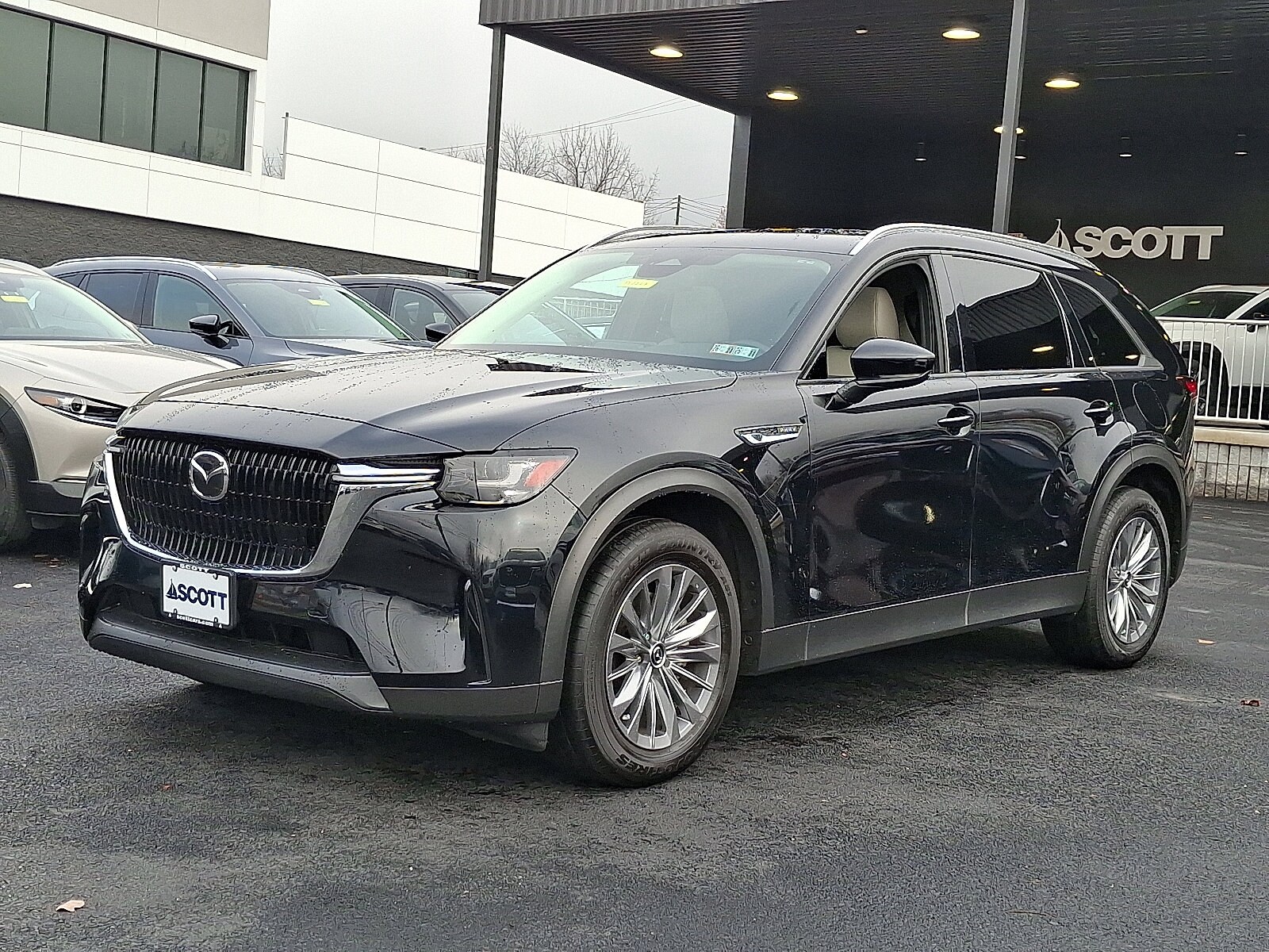 2024 Mazda CX-90 Plug-in Hybrid Preferred photo 2