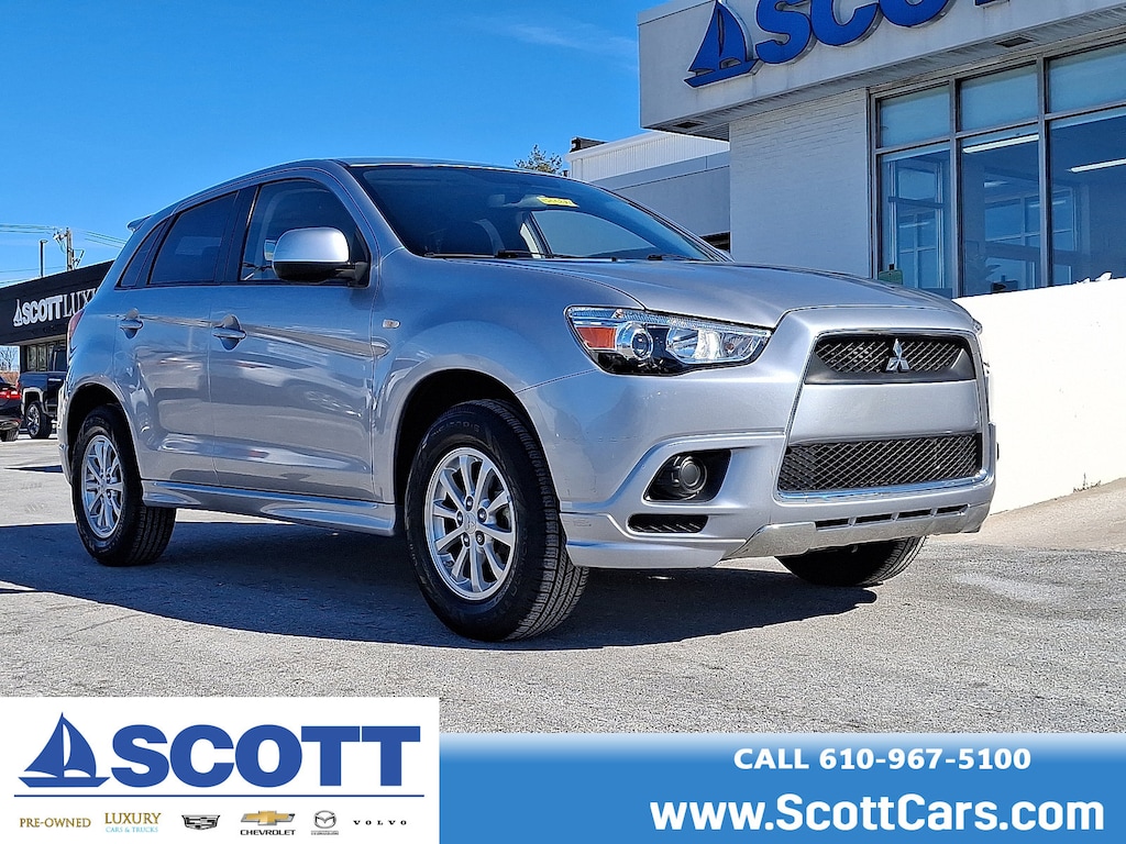 Used 2011 Mitsubishi Outlander Sport ES SUV