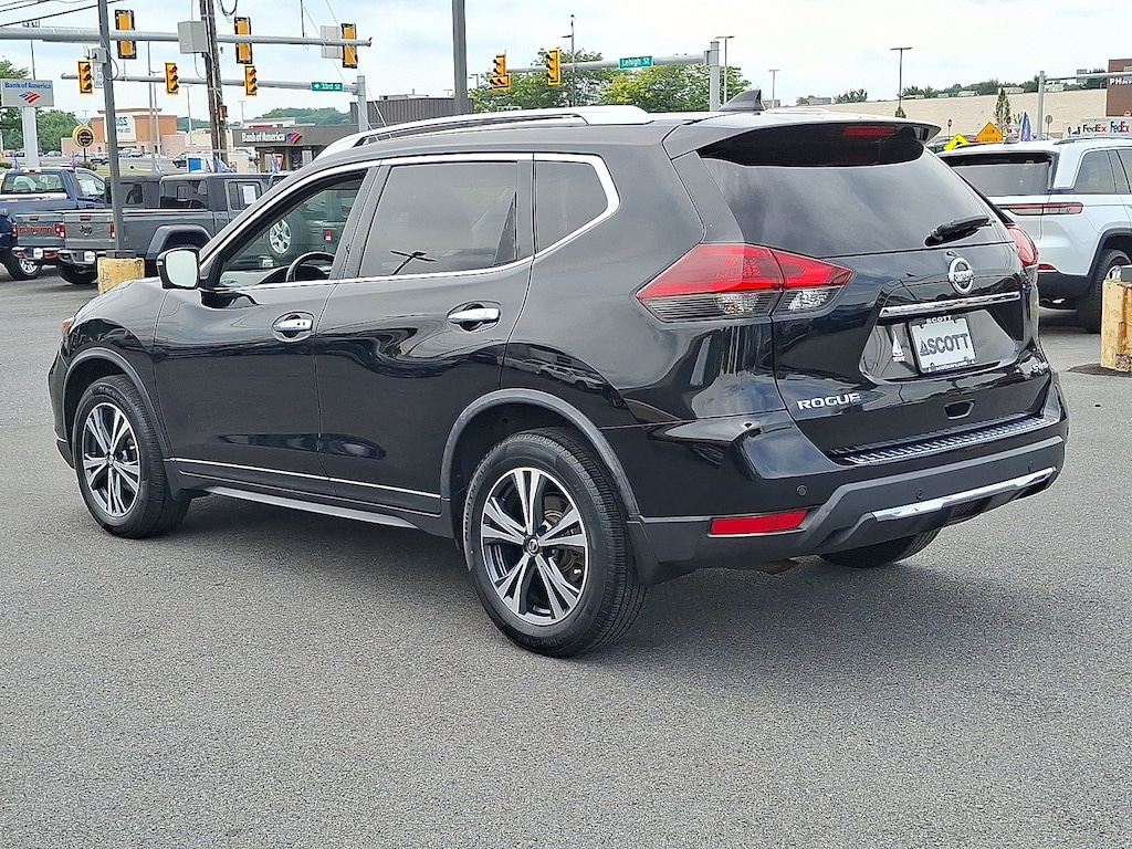 Used 2019 Nissan Rogue SV SUV