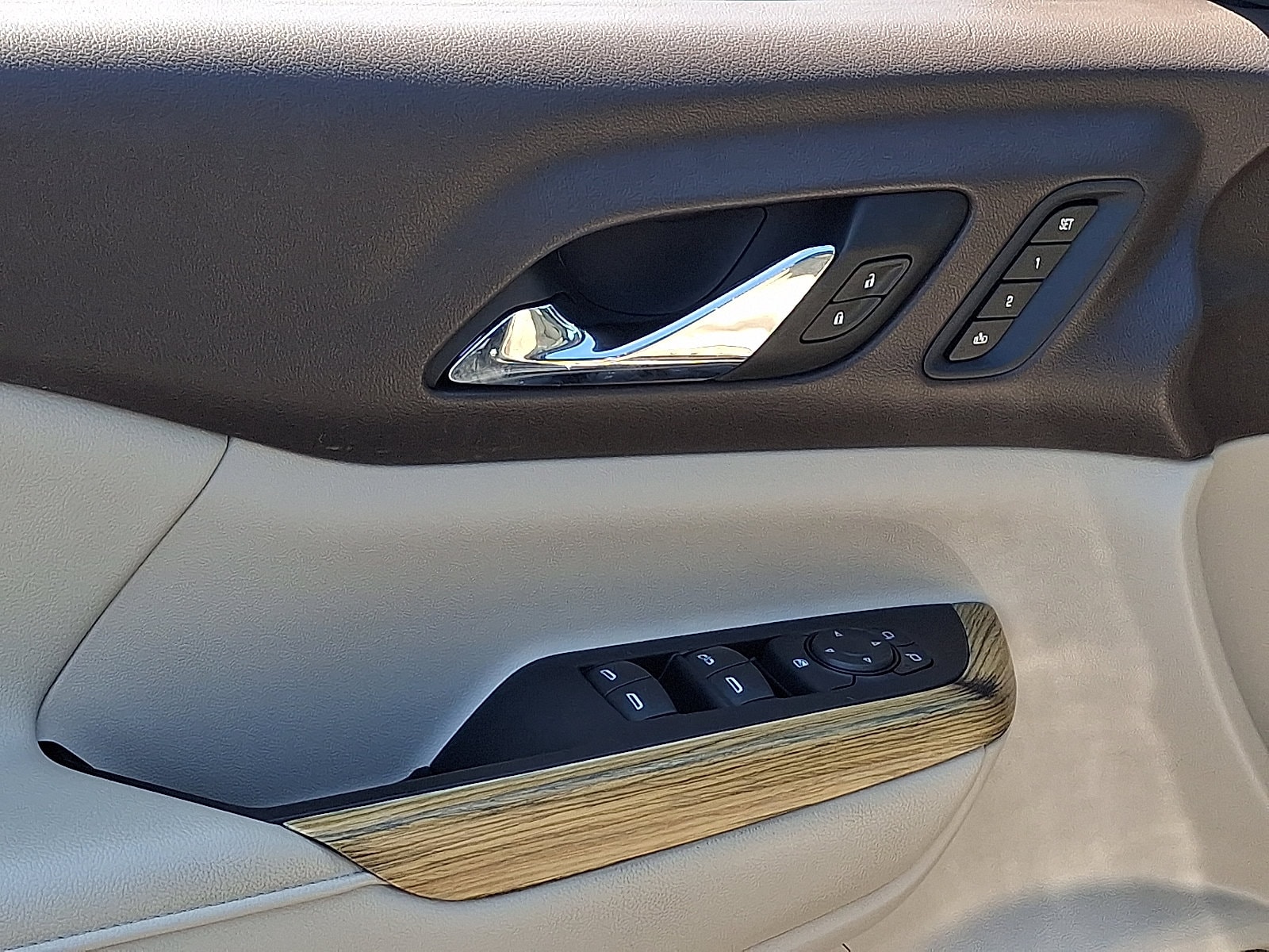 2018 GMC Acadia Denali - Photo 13