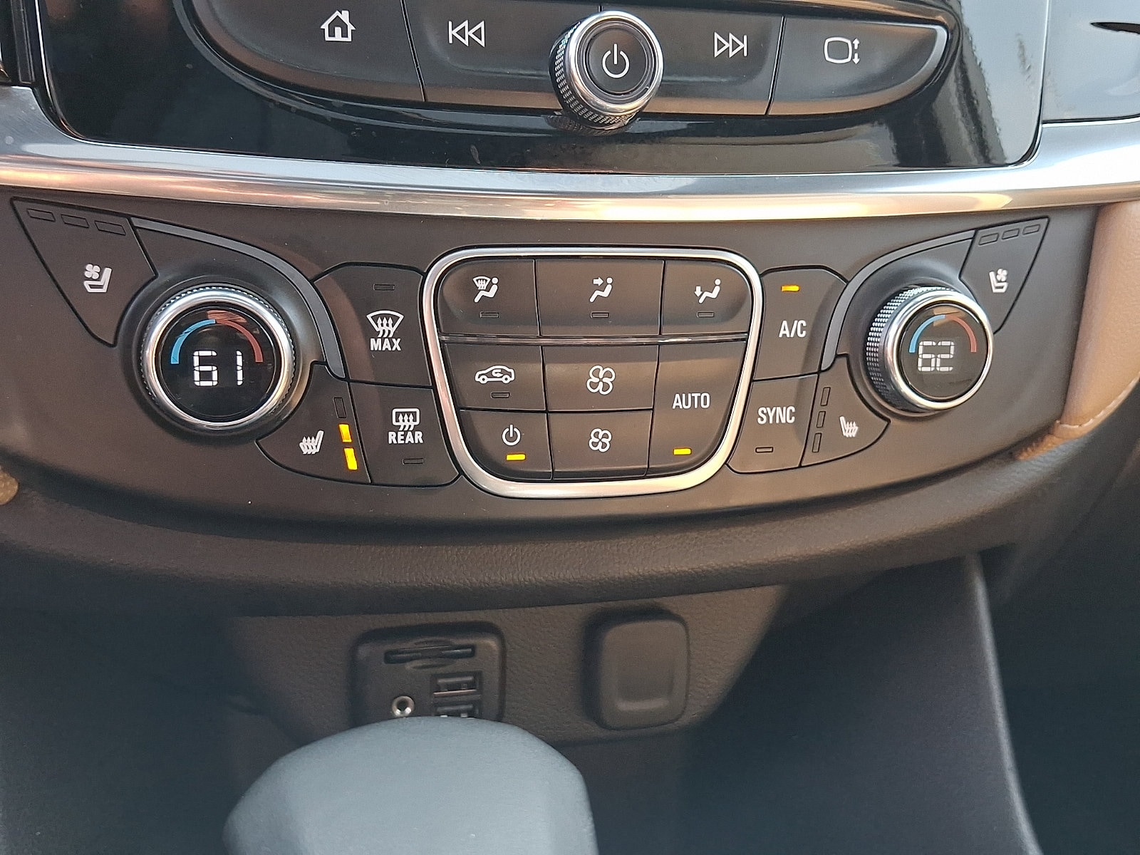 2023 Chevrolet Traverse Premier - Photo 17