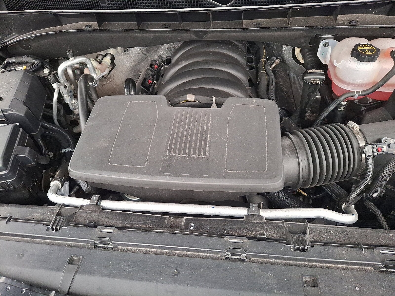 2025 GMC Yukon AT4 Ultimate - Photo 26