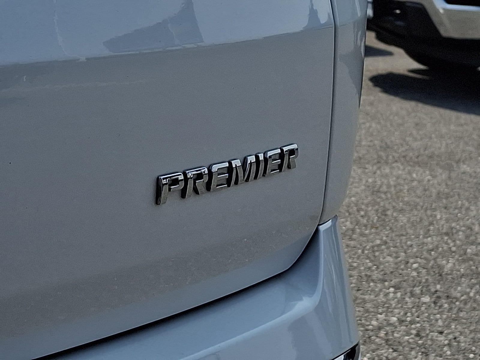 2023 Chevrolet Traverse Premier - Photo 35