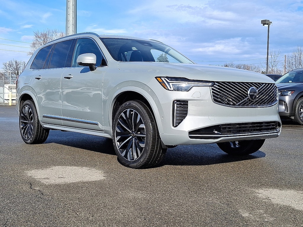 New 2026 Volvo XC90 B6 Plus 7-Seater SUV