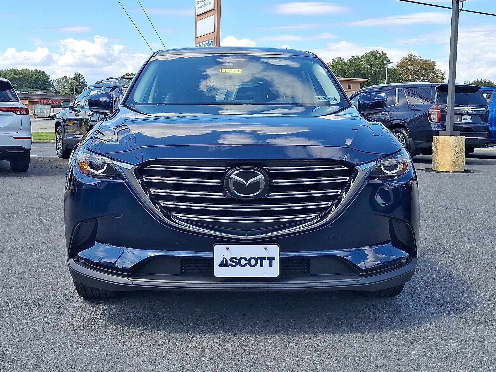 2023 Mazda CX-9 Touring photo 2