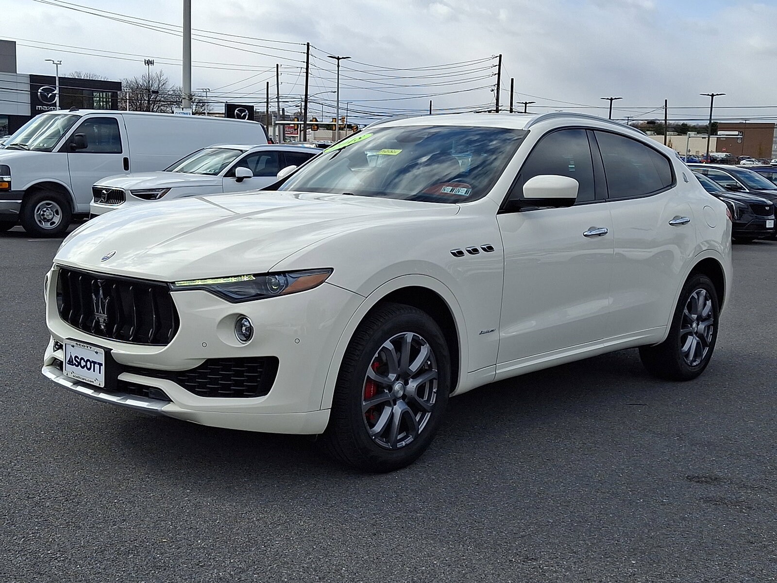 2018 Maserati Levante GranLusso photo 2