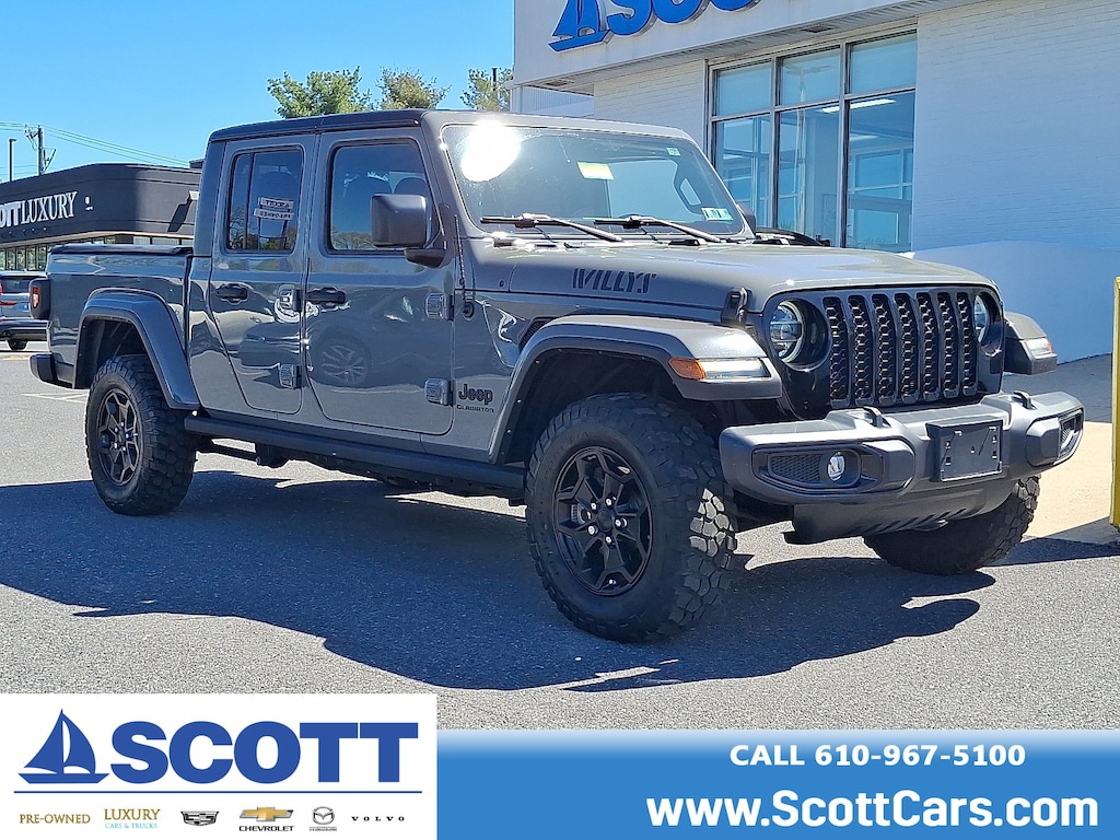 Used 2022 Jeep Gladiator Sport Truck Crew Cab