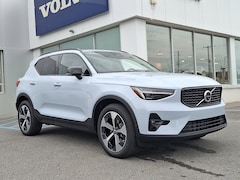 2026 Volvo XC40 B5 Plus AWD SUV