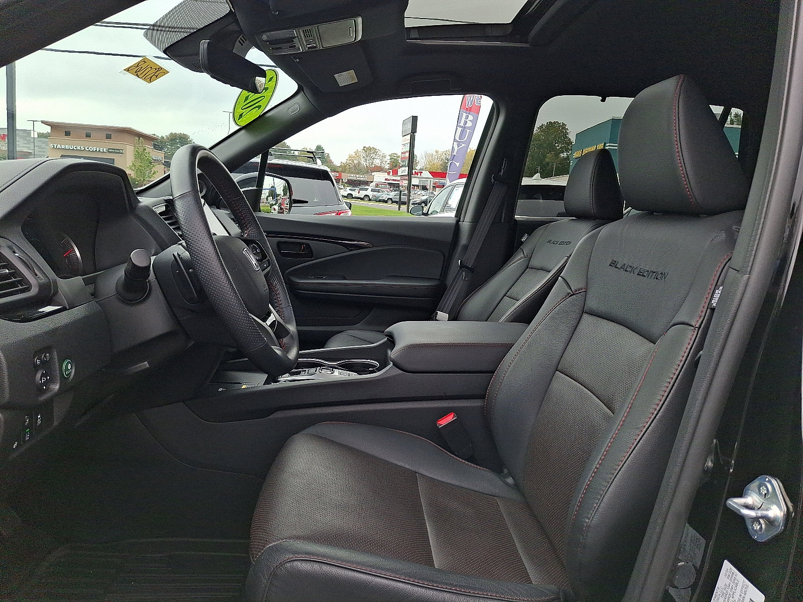 2025 Honda Passport Black Edition - Photo 14