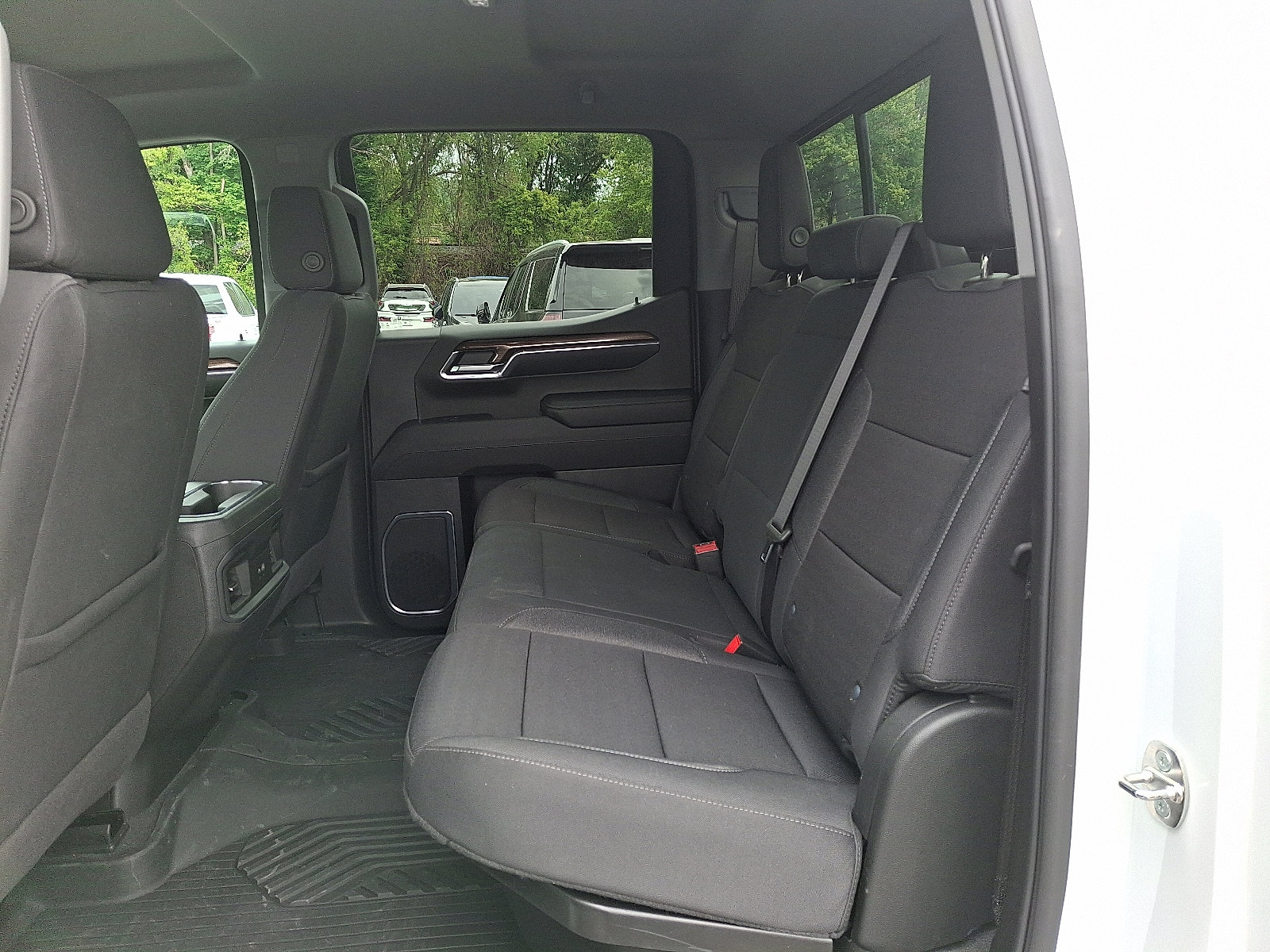 2024 Chevrolet Silverado 1500 LT Trail Boss - Photo 10