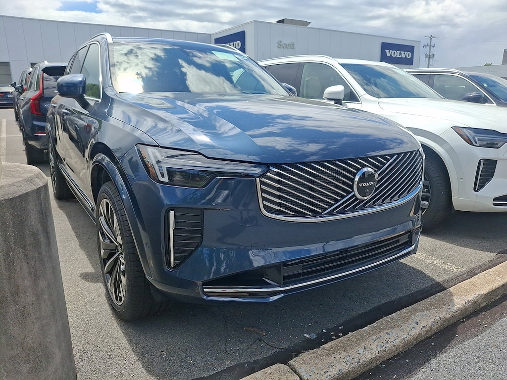 New 2026 Volvo XC90 plug-in hybrid T8 Ultra 7-Seater SUV