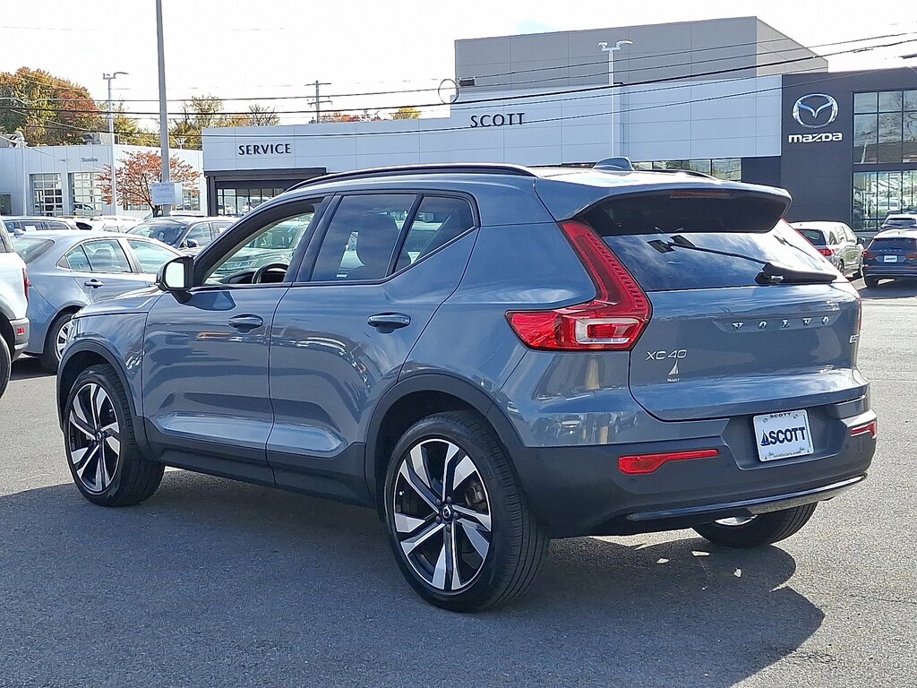 Certified 2023 Volvo XC40 B5 AWD Plus Dark SUV