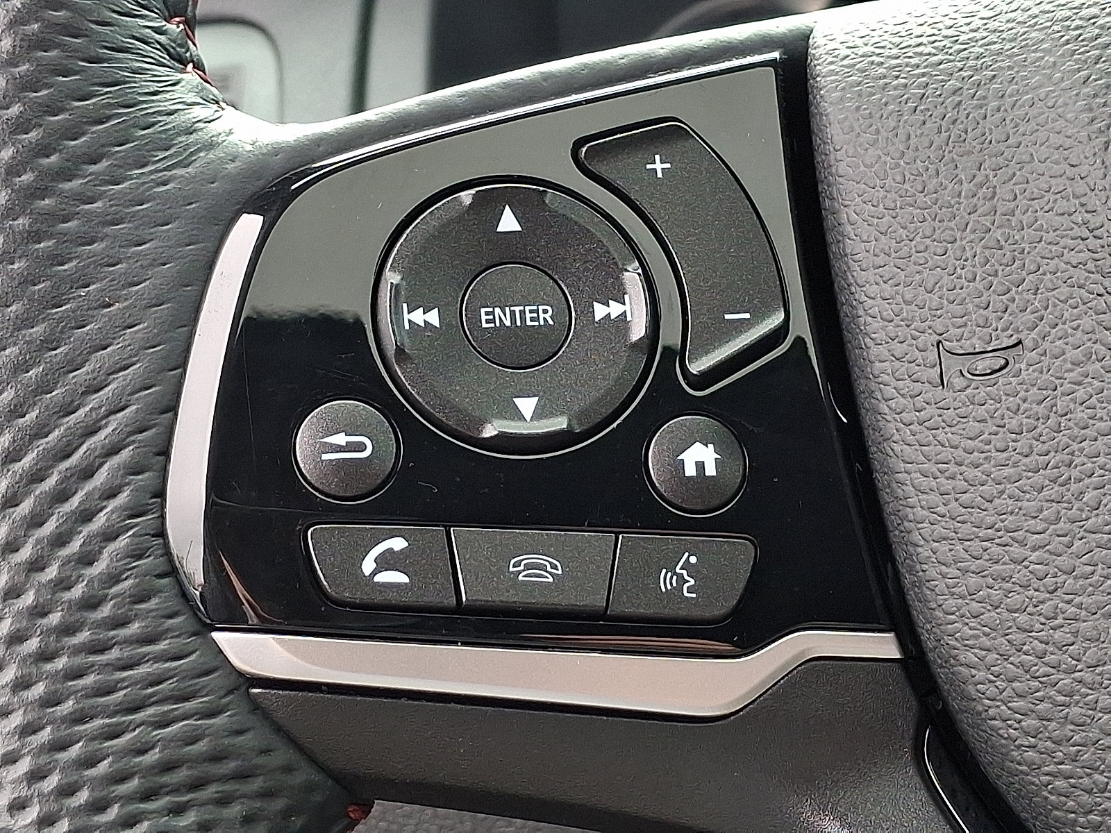 2025 Honda Passport Black Edition - Photo 17