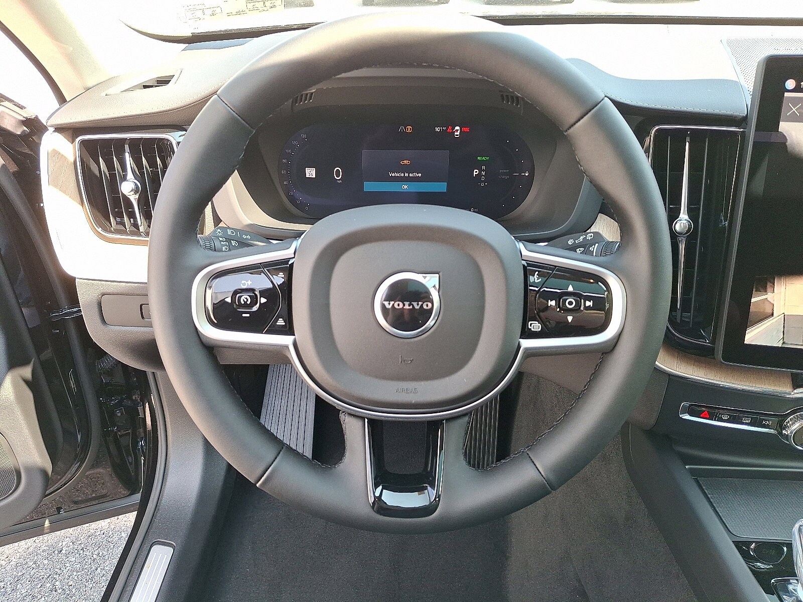 2026 Volvo XC60 Ultra - Photo 12