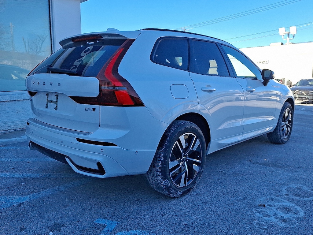New 2026 Volvo XC60 B5 Plus SUV