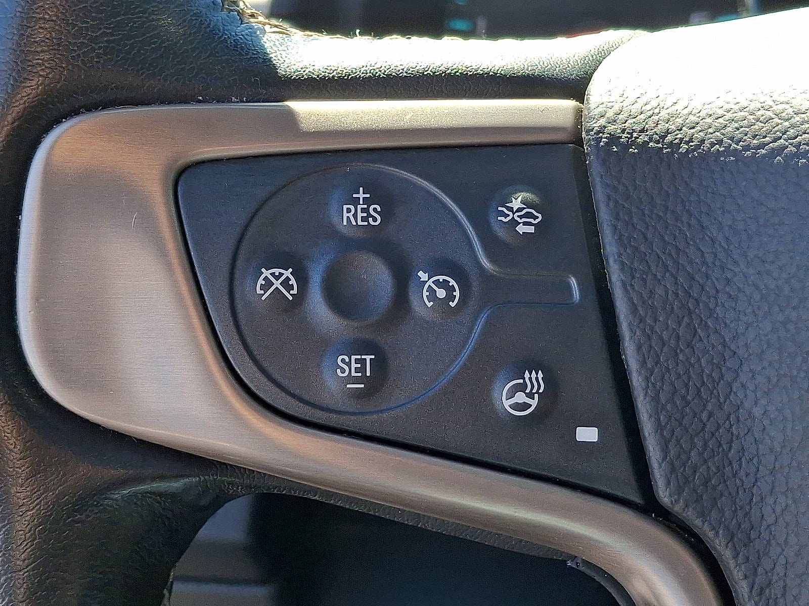 2020 GMC Yukon Denali - Photo 16