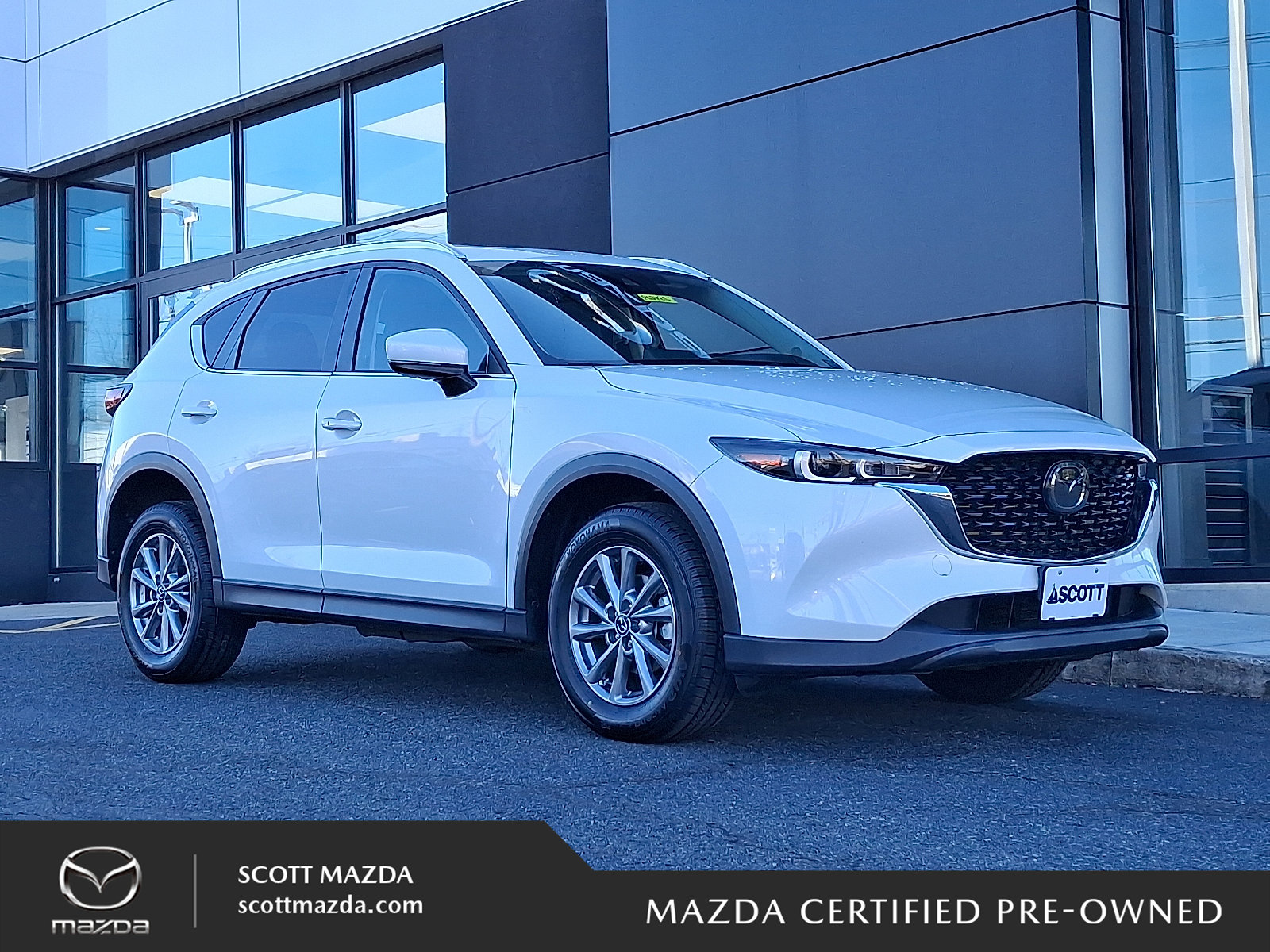 2023 Mazda CX-5 S Preferred package's photo