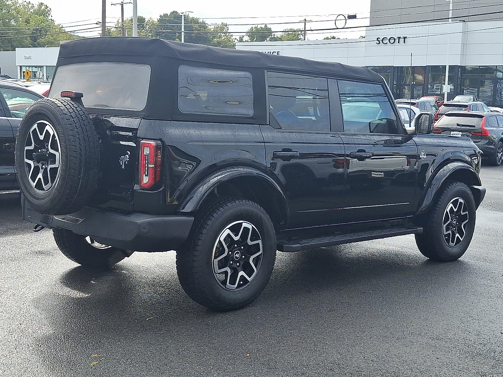2023 Ford Bronco 4-Door Outer Banks - Photo 6