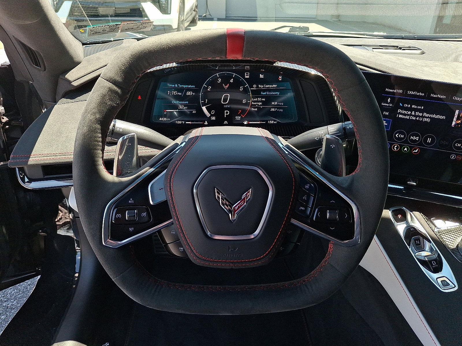 2023 Chevrolet Corvette 3LT - Photo 13