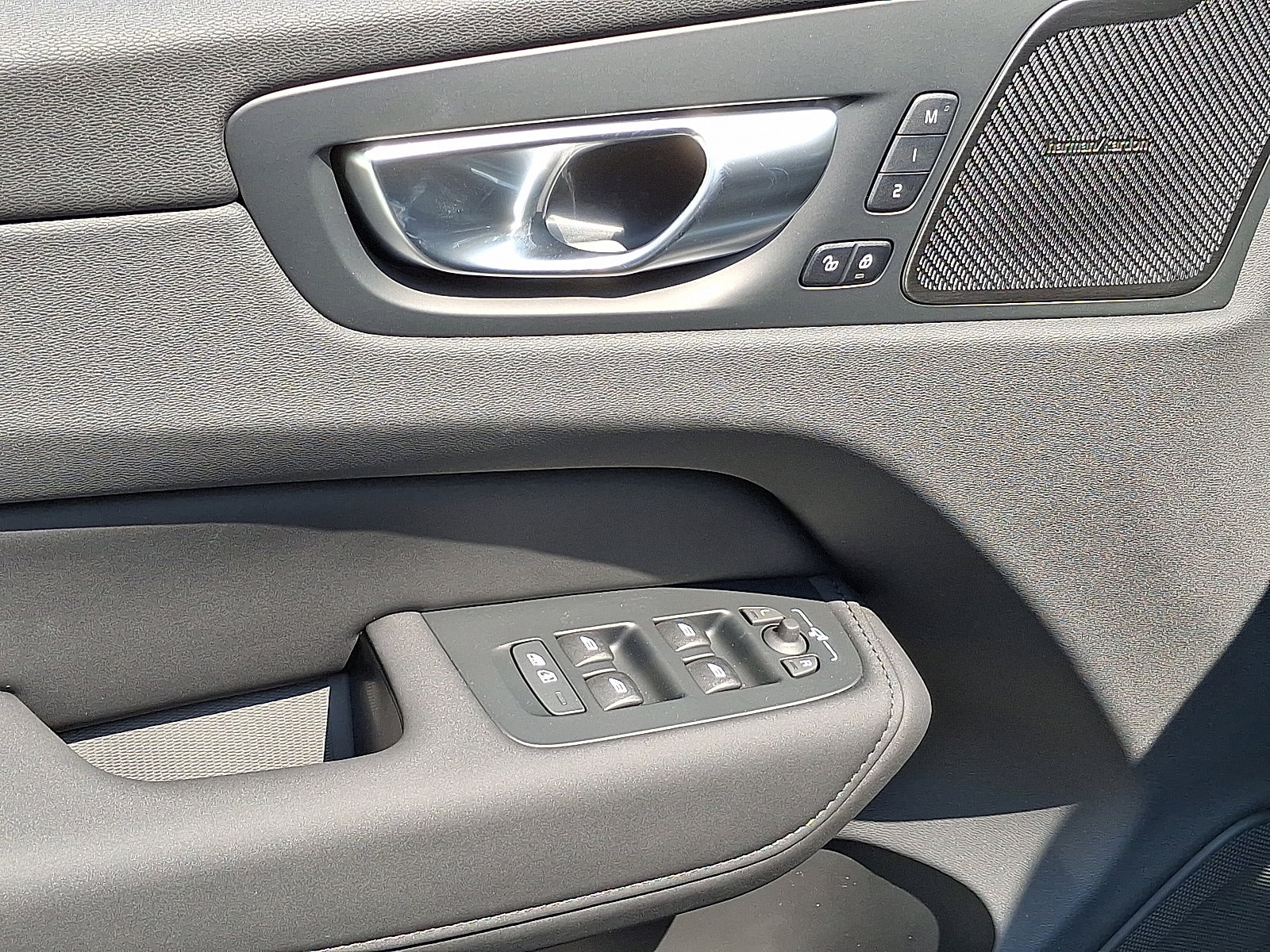 2026 Volvo XC60 Ultra - Photo 9
