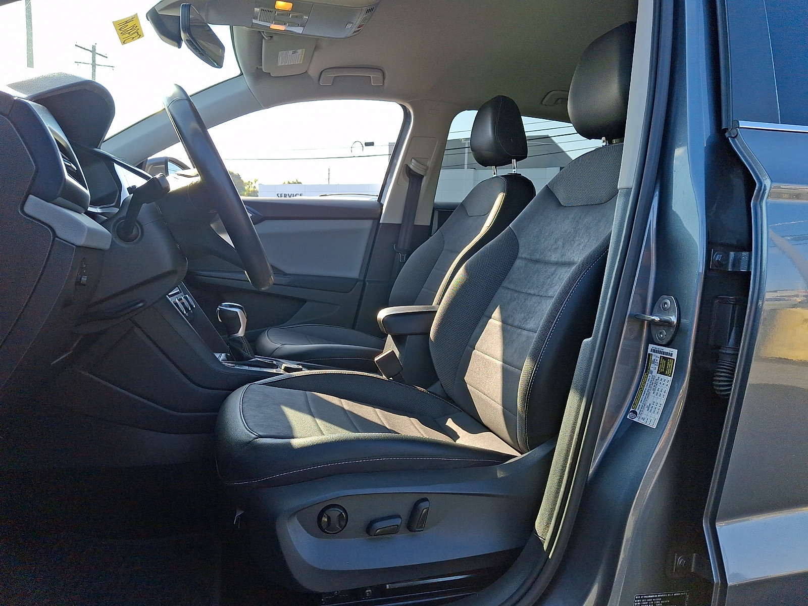 2022 Volkswagen Taos SE - Photo 13