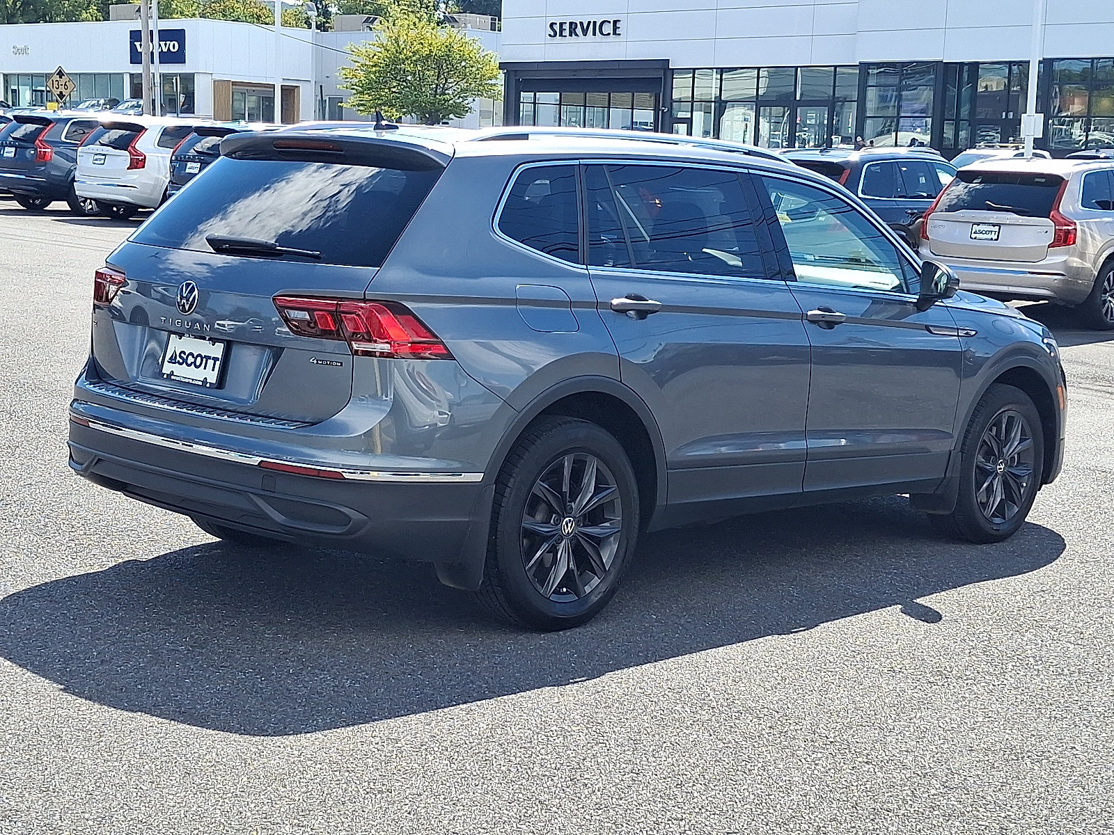 2024 Volkswagen Tiguan SE - Photo 6